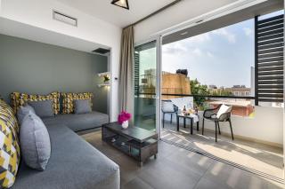 Solar Apartments by Amara Living - 3