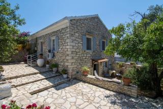 villa Thodoros sleeps 6 - Magaziá - 0