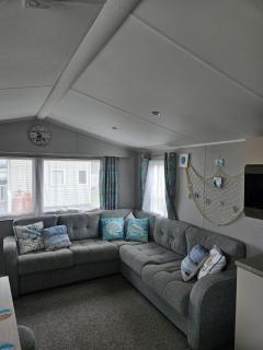 Haven Kent Coast Allhallows sleeps 8 - Allhallows - 0