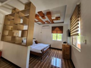 Couple room in Bolinao's G-Point Resort - Bolinao - 9