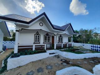 Couple room in Bolinao's G-Point Resort - 2