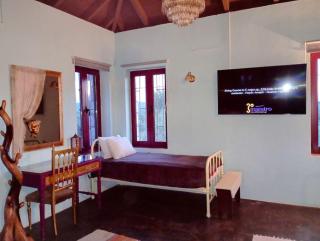 Mojo Art House - 1