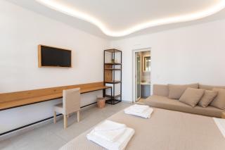 Agia Anna Beachfront Boutique - Paraga - 8