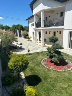 Pensiunea Coralia - 1