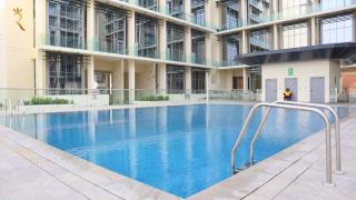 Calm Oasis 2BR Apartment Masdar City - 5