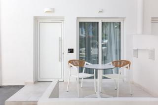 Lefko Suites - Hanioti - 1