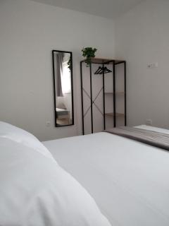 Modern Two Bedroom Apartment with Spacious Seaview Terrace and Free Parking - Kaštela - 1