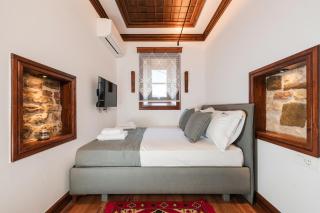 DAM Stone Boutique Hotel - Gjirokastër - 9