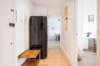 * Airy & Lightly Two Bed Apt in Fulham * - 4