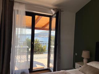 Sea view apartment-20 m from the sea - Trogir - 1