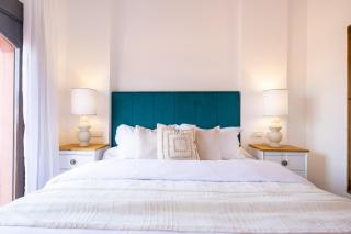 Increíble y Moderno apartamento Duplex con piscinas y preciosas vistas - Estepona - 8
