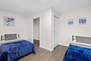 Home Sweet Home - near NWK & NYC w/free parking - 2