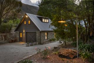 Judge & Jury Village - 2