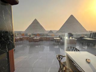 Jacuzzi pyramids view - Il Cairo - 8