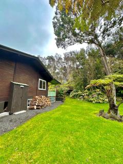 Volcano Hideaway Cabin as seen on HGTV - Volcano - 7