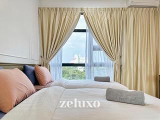 #10 Jesselton Quay Seaview Corner 2Bed2Bath - 1