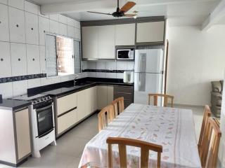 Casa com piscina e ar condicionado condicionado - Matinhos - 0