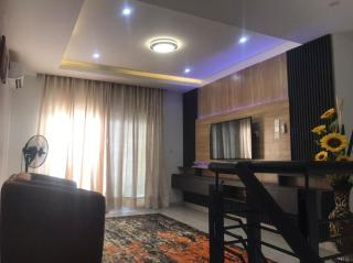 BJ's SHORTLET OGOMBO ROAD - Lagos - 3