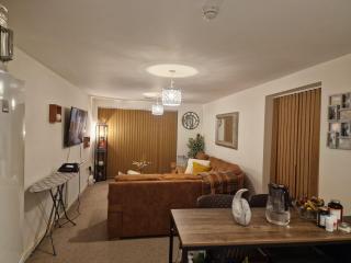 A stunning room in a 2 bed apartments in the heart of Medway - Gillingham - 7