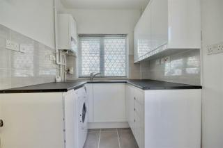 Improved Private House in Central Location - Portsmouth - 0