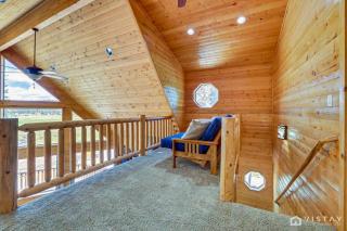 Strawberry Valley Villa -Stunning Views w/ Firepit - Duck Creek Village - 3