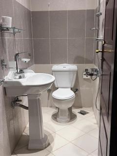Prime location Apt with garden - Madinaty - 7