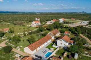 Family friendly house with a swimming pool Gornje Rastane, Biograd - 23137 - Sveti Filip i Jakov - 0