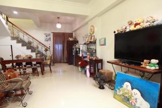 Beauty Home Homestay - 1