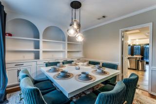 4 bed Grand Prairie Luxury House, Prime Location! - 4