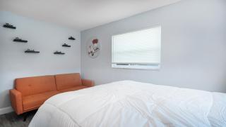 2 bedroom 2 bathroom apartment in Cape Coral yacht club area - 1