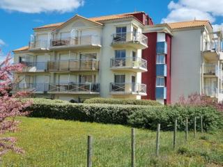 Bel appartement avec 1 chambre, parking, animaux admis, près du golf - FR-1-323-539 - 3