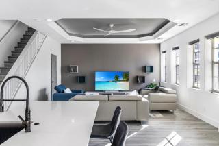 Chic & Cozy River District Townhouse - Fort Myers - 7