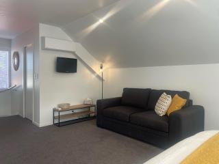 STUDIO42 - 3