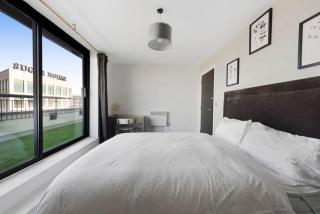 Penthouse w/ Hot Tub near Stratford, Westfield - Londra - 8