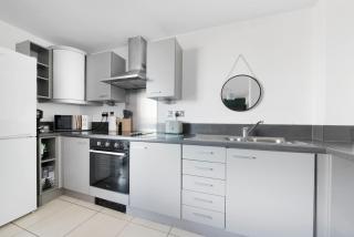 Penthouse w/ Hot Tub near Stratford, Westfield - Londra - 7