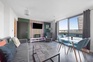 Penthouse w/ Hot Tub near Stratford, Westfield - Londra - 2