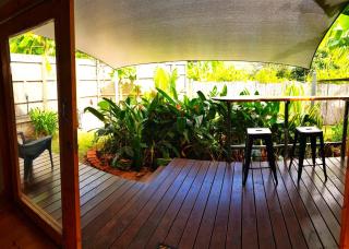 Kapok Pod entire studio - 4