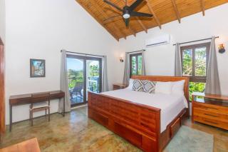 Apricari Villa / Luxury Views / 5 BDRM / Pool - Roatán - 9
