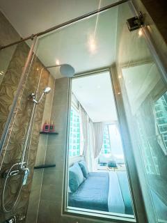 NEW! Riviera Ocean Drive Queen Studio Corner Luxe - 9