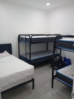 Phillips Bunkhouse by The Sea! - Fort Lauderdale - 2