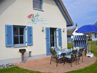 Arielle Comfortable holiday residence - Glowe - 2