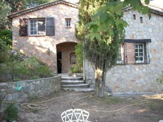 Romantisch stenen huis - 1