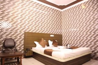 HOTEL P R Palace - 9