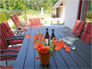 Sea noise 18a Comfortable Vacation Home - 7