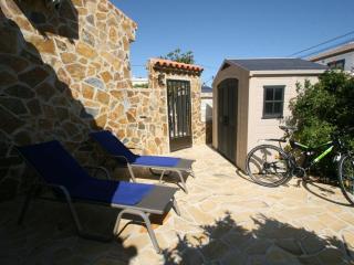 Basket, second home Comfortable Vacation Home - Miraflor - 9
