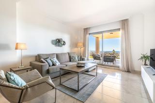 Sea Views and Garden in Hacienda Cifuentes - Estepona - 8
