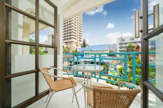 5 mins walk Bangla,beach,3BR - 9