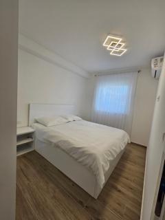 Apartment Antonija - Okrug Gornji - 1