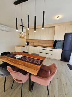 Apartment Antonija - Okrug Gornji - 2