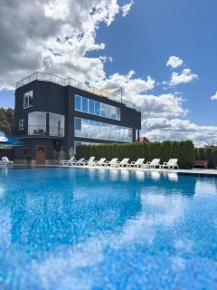 Avalon Hotel&Pool - 7